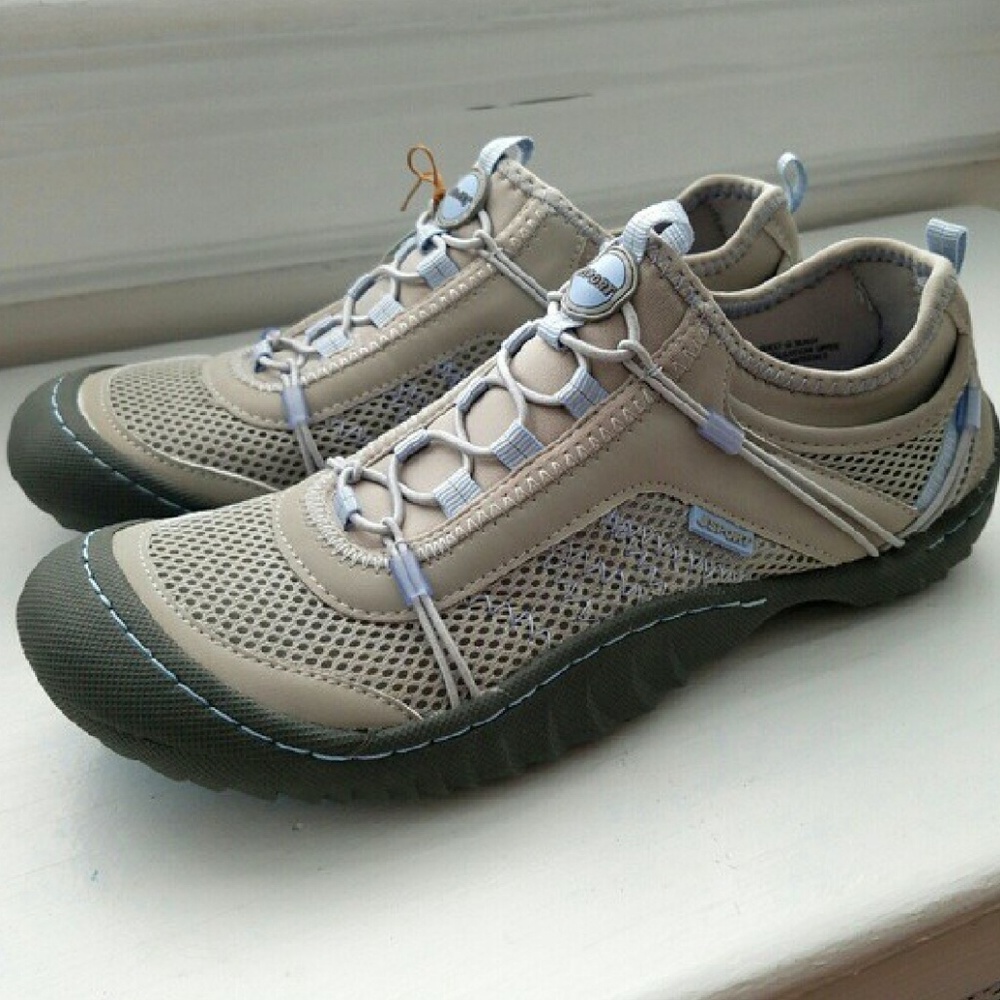 J Sport Quest Amphibian Sneakers 7.5 New in Box